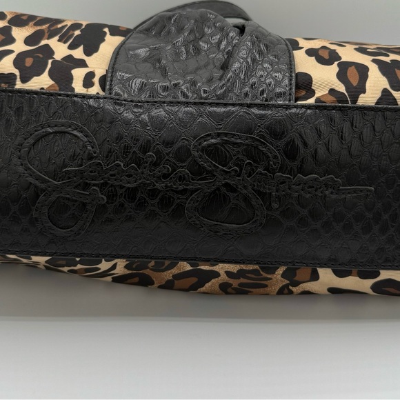 Jessica Simpson Leopard Animal Print Bag With Black Bow - Picture 6 of 7